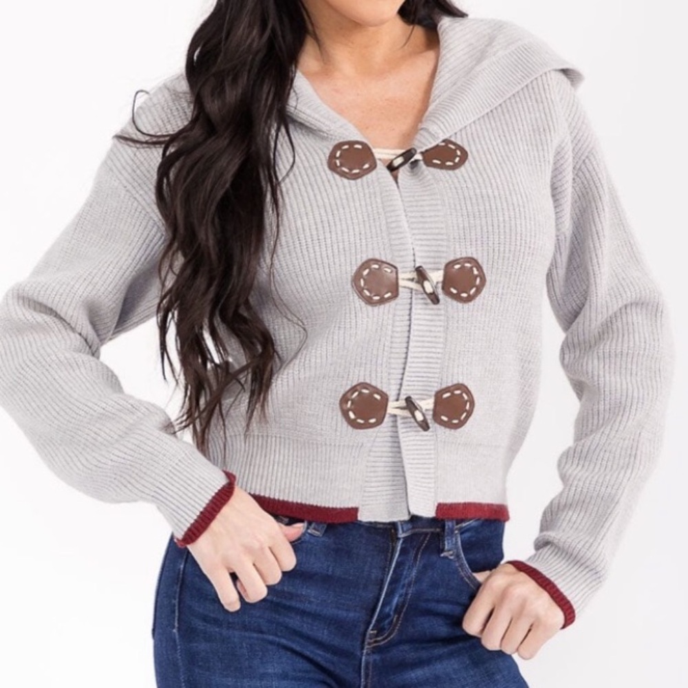32 πhooded cropped toggle sweater cardigan